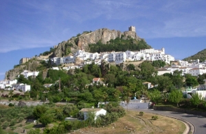 Escapada de 2 noches en Zahara de la Sierra