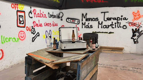 ¡Rompe con todo! Vive la adrenalina en el nuevo Rage Room de Gijón