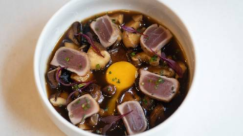 Mesas de Verano en Yantar, Alalunga Taberna Marinera