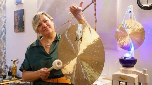 Armonía Profunda: Baños de sonido y terapia vibracional